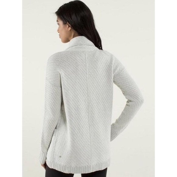 Lululemon Post Practice Cardigan - Picture 2 of 13